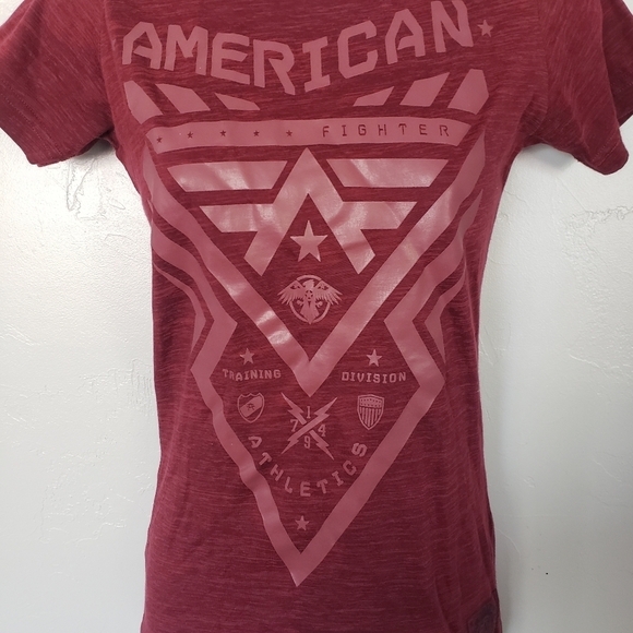 American Fighter Women's XS Burgundy Red Short Sleeve Shirt Graphic Tee Top - Picture 6 of 6